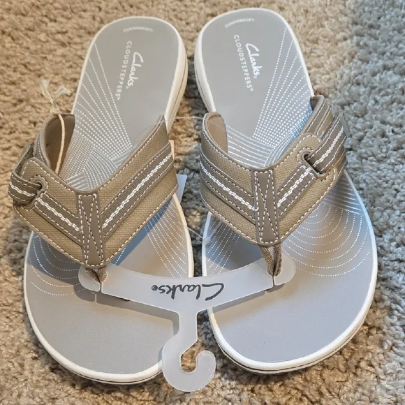 Clarks CloudStepper Tan Adjustable Sandals FlipFlop Cushion Soft Sz 9 - Picture 3 of 6